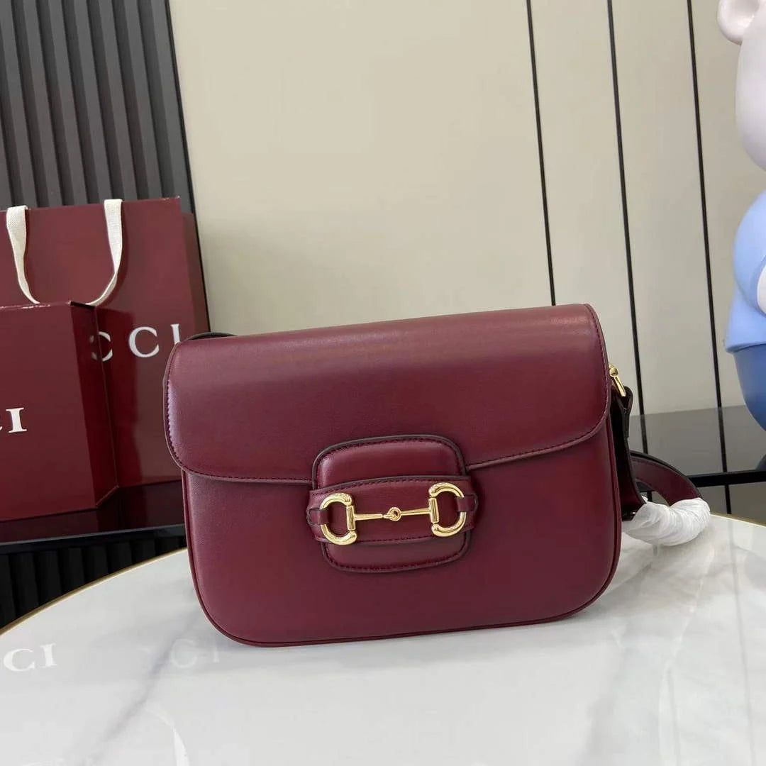 Gucci Horsebit 1955 Aura small shoulder bag, 847063 Rosso Ancora red leather