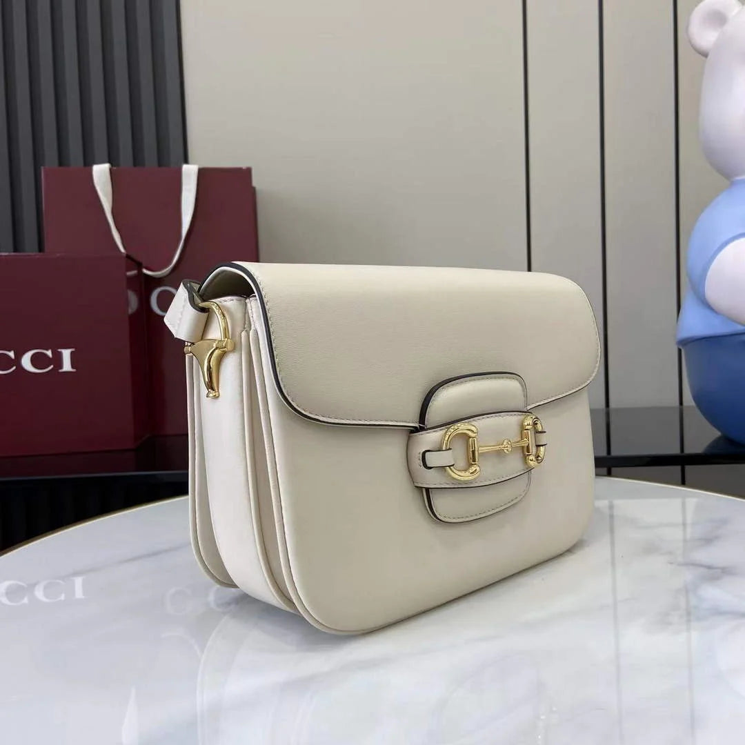 Gucci Horsebit 1955 Aura small shoulder bag, 847063 white leather