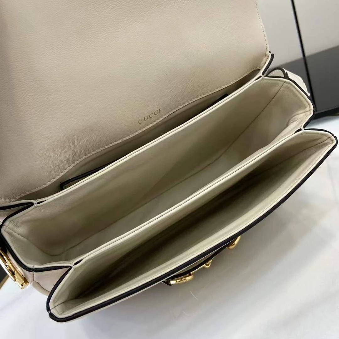 Gucci Horsebit 1955 Aura small shoulder bag, 847063 white leather