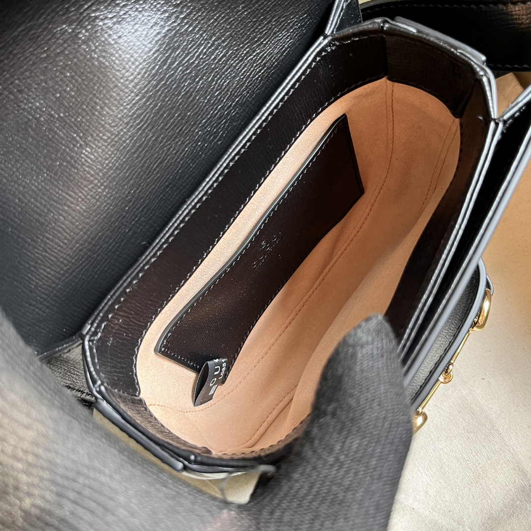 Gucci Horsebit 1955 rounded belt bag 760198 Black leather