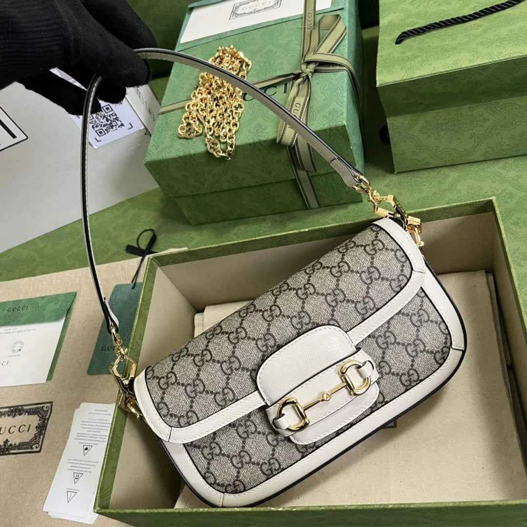 Gucci Horsebit 1955 small shoulder bag 735178 in GG Supreme white