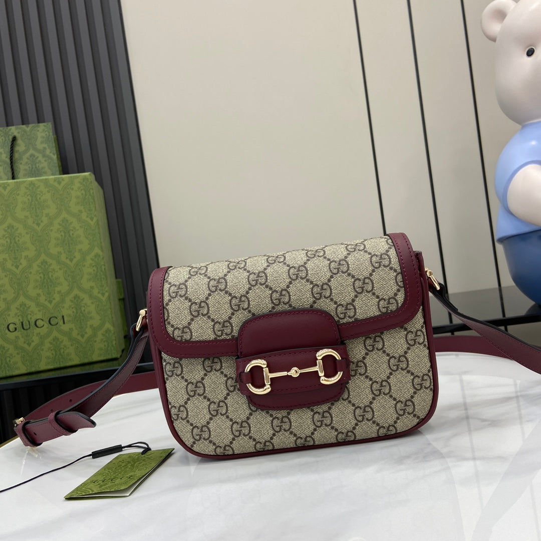 Gucci Horsebit 1955 Soft mini shoulder bag 815205 in wine red gg