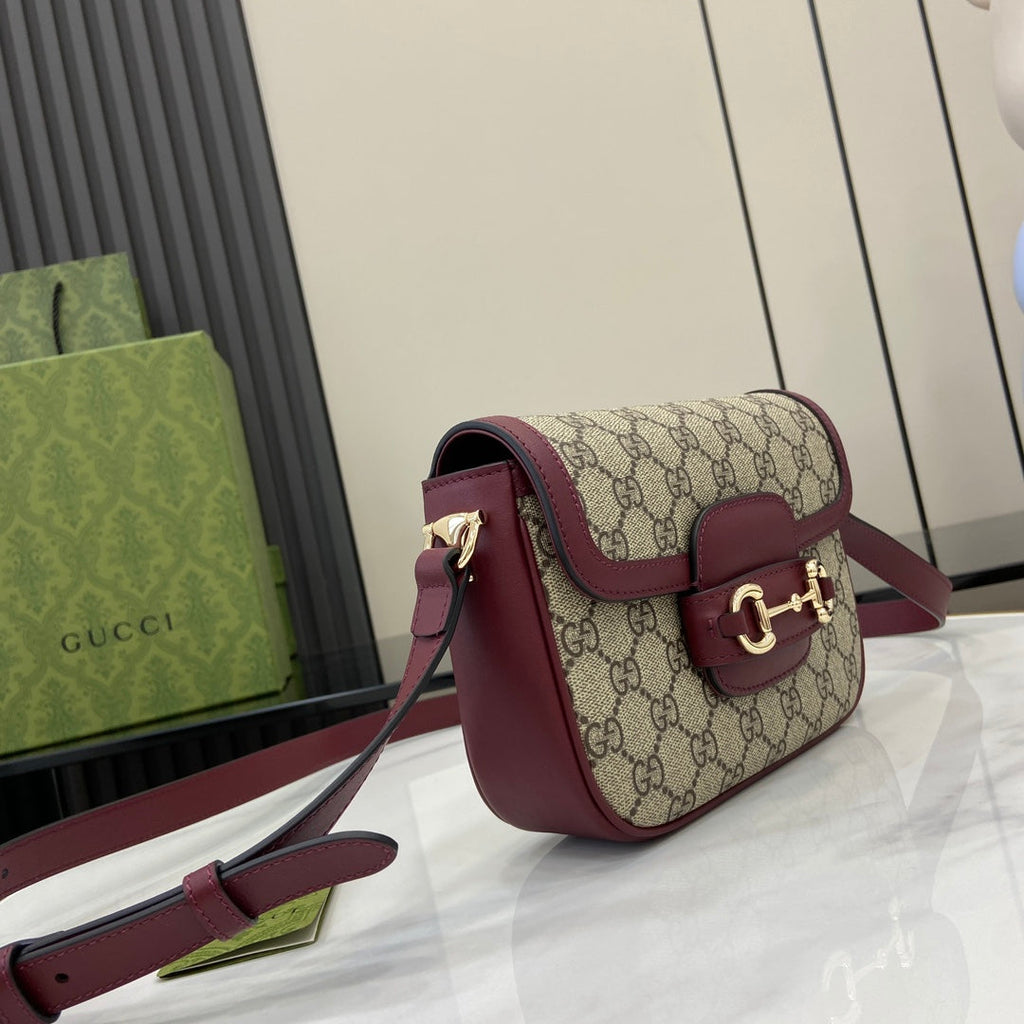 Gucci Horsebit 1955 Soft mini shoulder bag 815205 in wine red gg