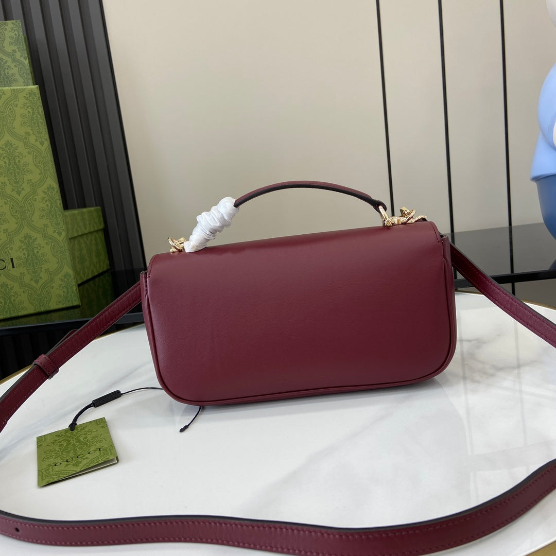 Gucci Horsebit 1955 Soft small top handle bag 815206 in wine red leather