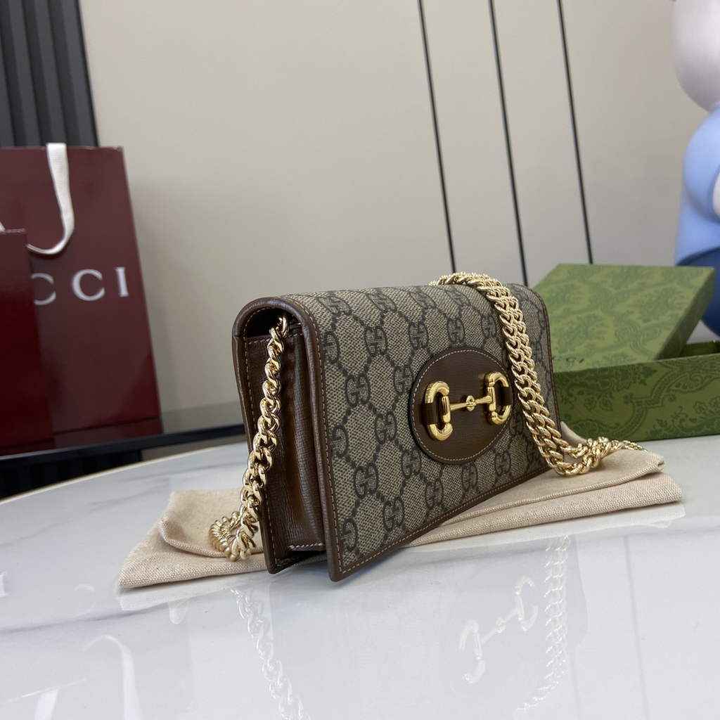 Gucci Horsebit 1955 wallet on chain, 621892 in GG brown Supreme