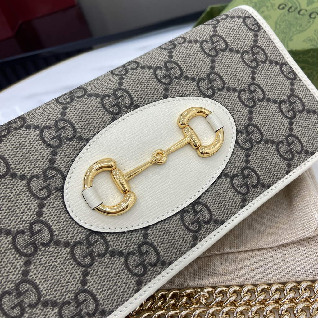 Gucci Horsebit 1955 wallet on chain, 621892 in GG beige Supreme