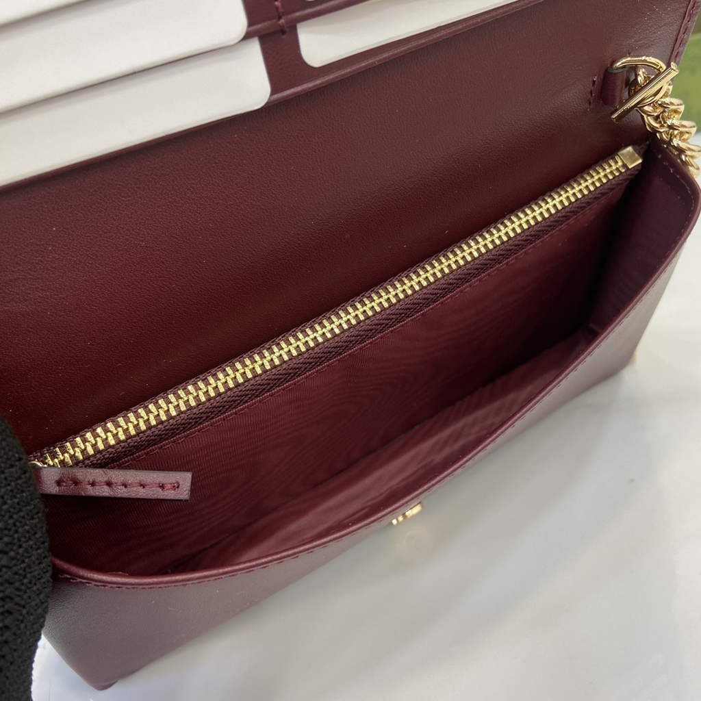 Gucci Horsebit 1955 wallet on chain, 621892 in GG wine red Supreme