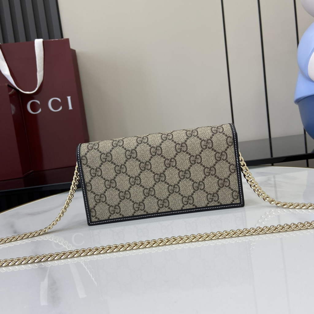 Gucci Horsebit 1955 wallet on chain, 621892 in black leather