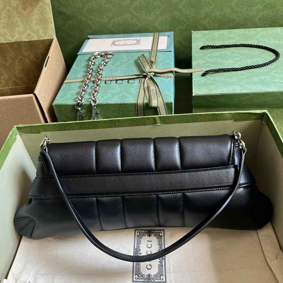 Gucci Horsebit Chain medium shoulder bag ‎764255 in Black leather