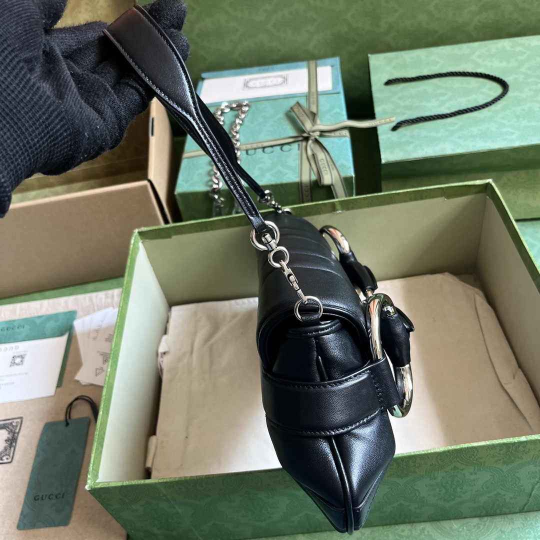 Gucci Horsebit Chain medium shoulder bag ‎764255 in Black leather