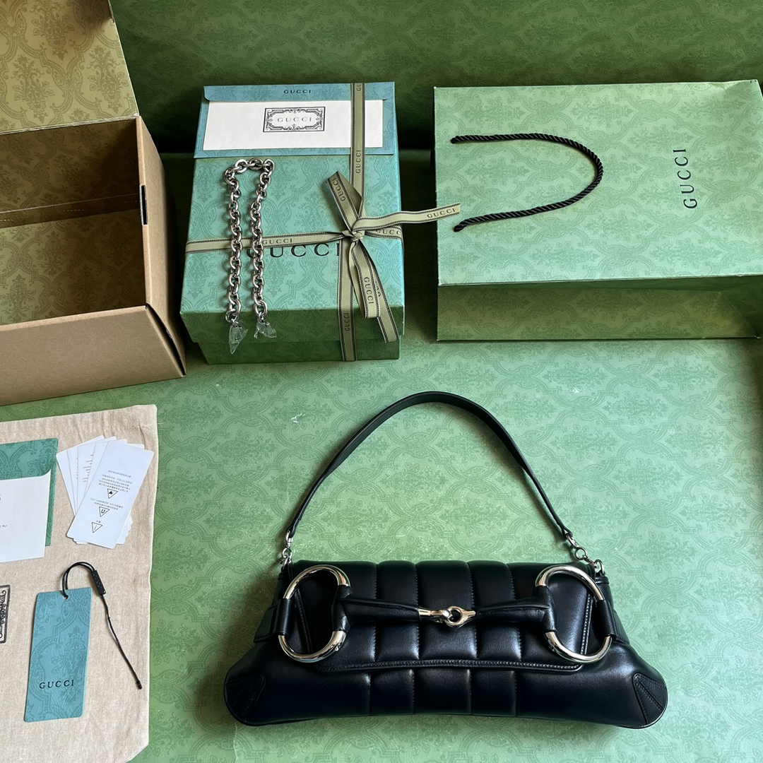Gucci Horsebit Chain medium shoulder bag ‎764255 in Black leather