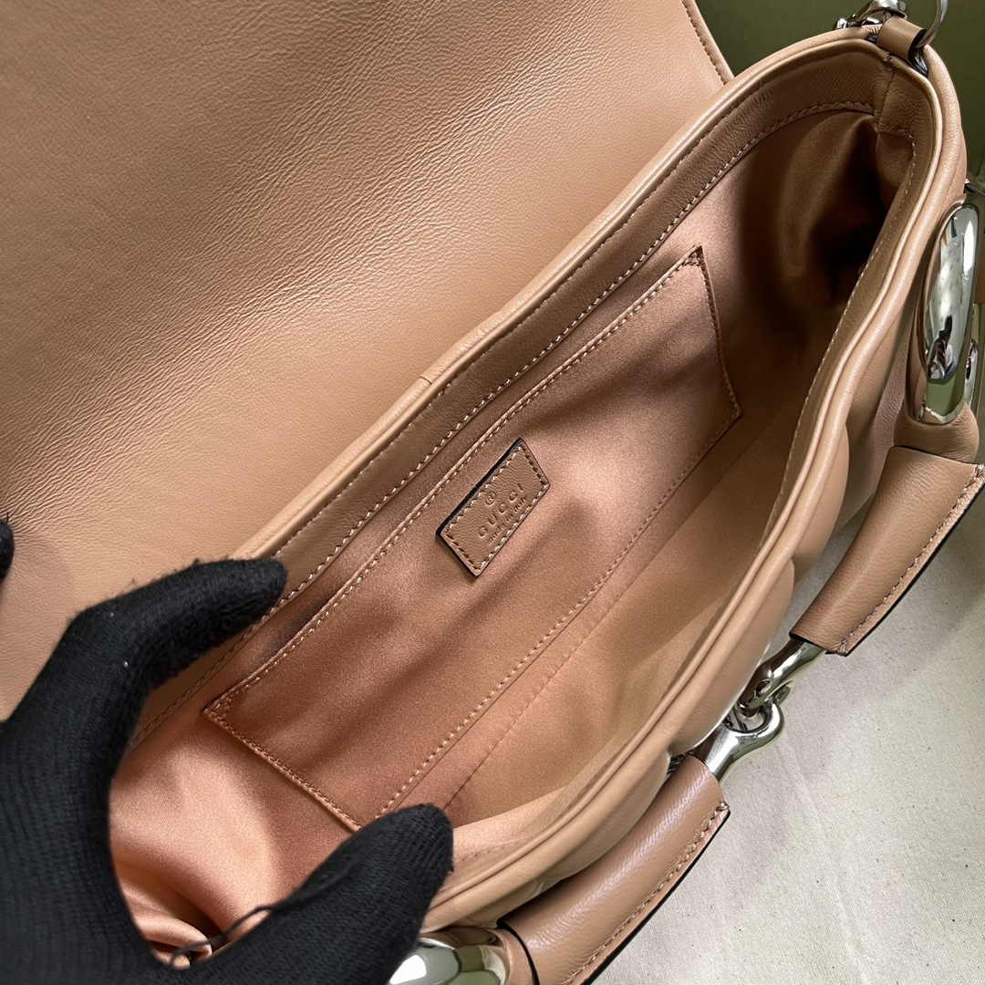 Gucci Horsebit Chain medium shoulder bag ‎764255 in Rose Beige leather