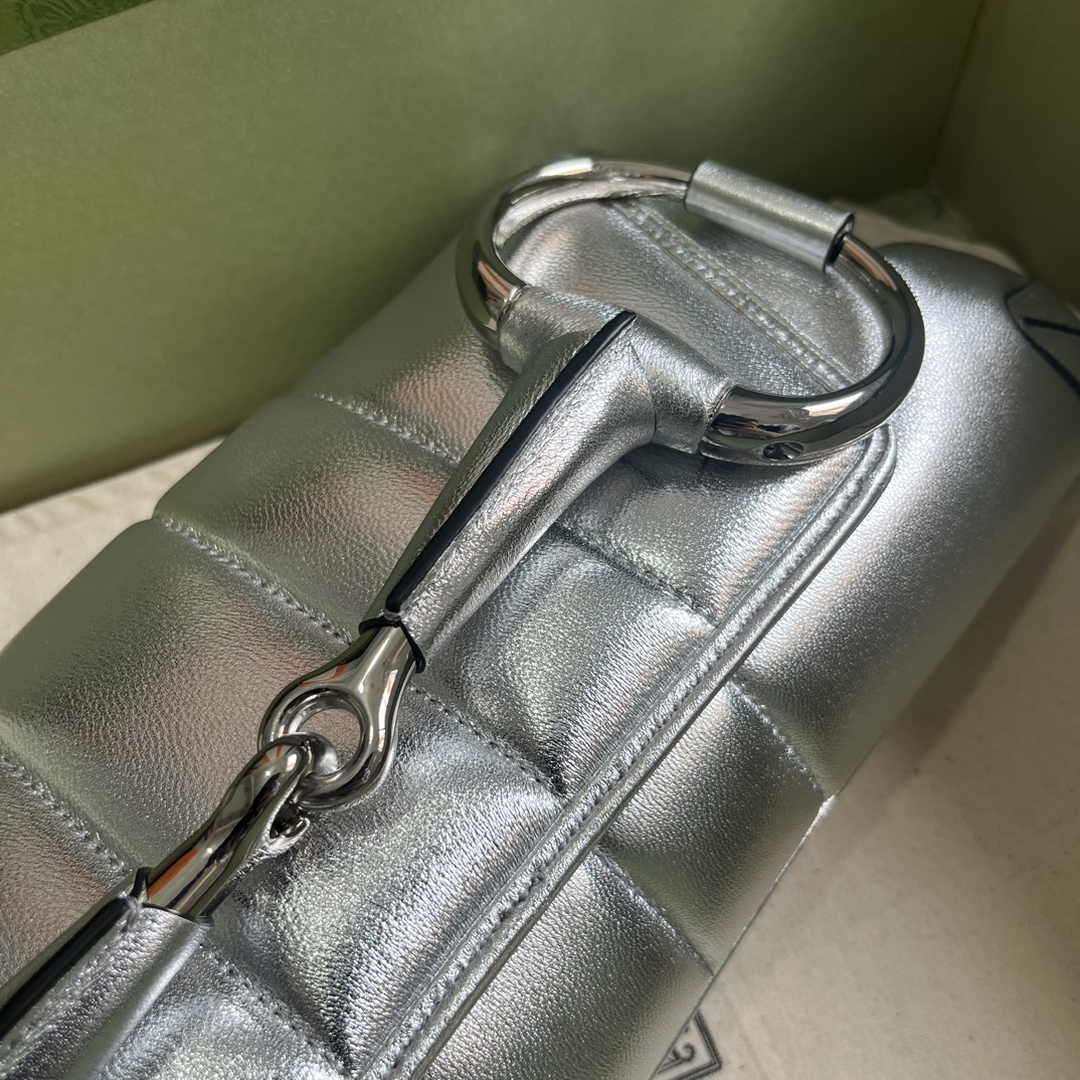 Gucci Horsebit Chain medium shoulder bag ‎764255 in Silver leather