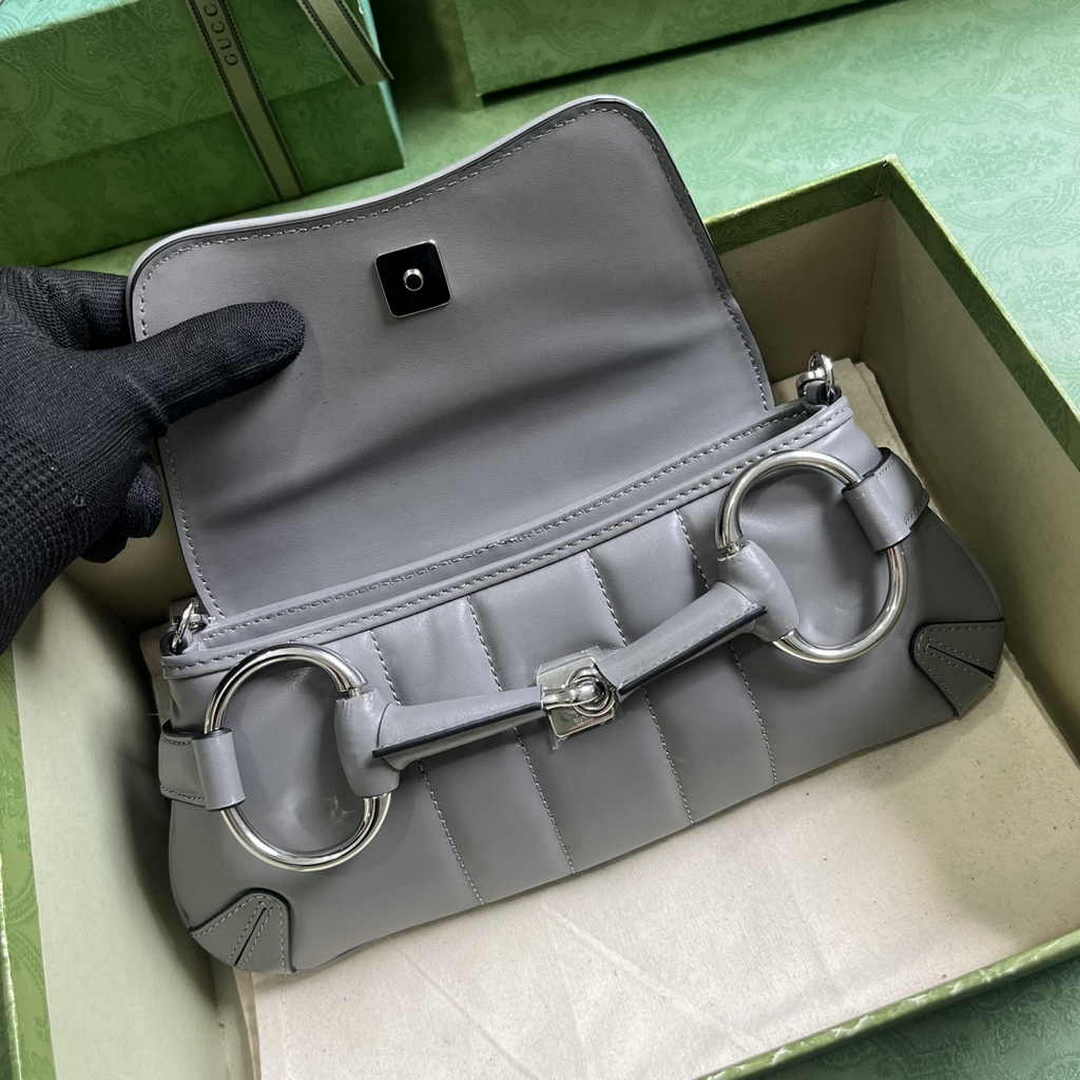 Gucci Horsebit Chain small shoulder bag ‎764339 in Gray leather