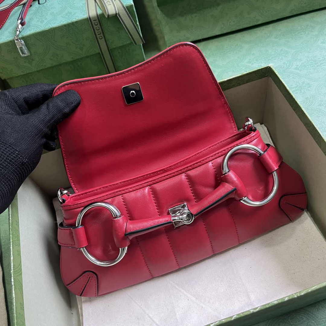 Gucci Horsebit Chain small shoulder bag ‎764339 in Red leather
