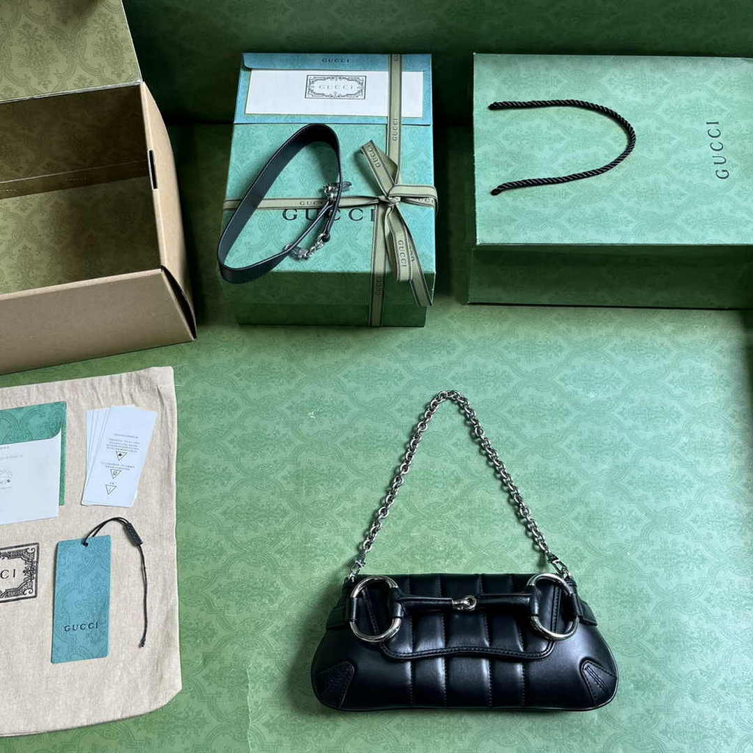 Gucci Horsebit Chain small shoulder bag ‎764339 in black leather