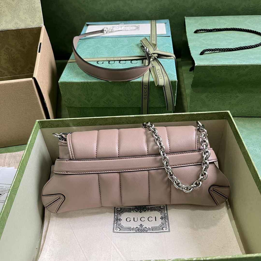 Gucci Horsebit Chain small shoulder bag ‎764339 in Light Pink leather