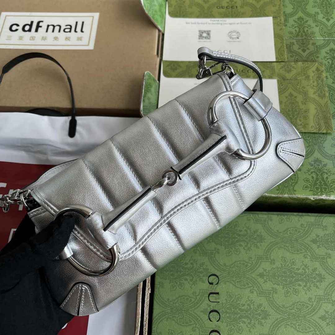 Gucci Horsebit Chain small shoulder bag ‎764339 in Silver leather