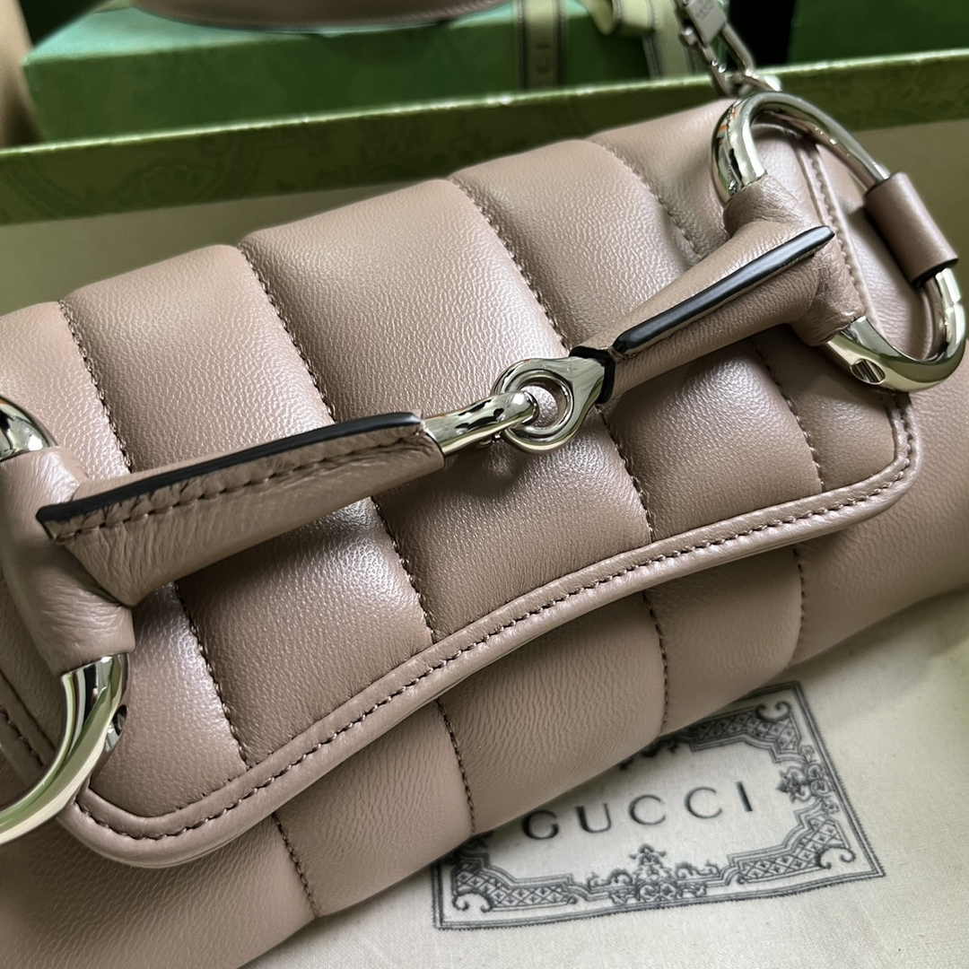 Gucci Horsebit Chain small shoulder bag ‎764339 in Light Pink leather