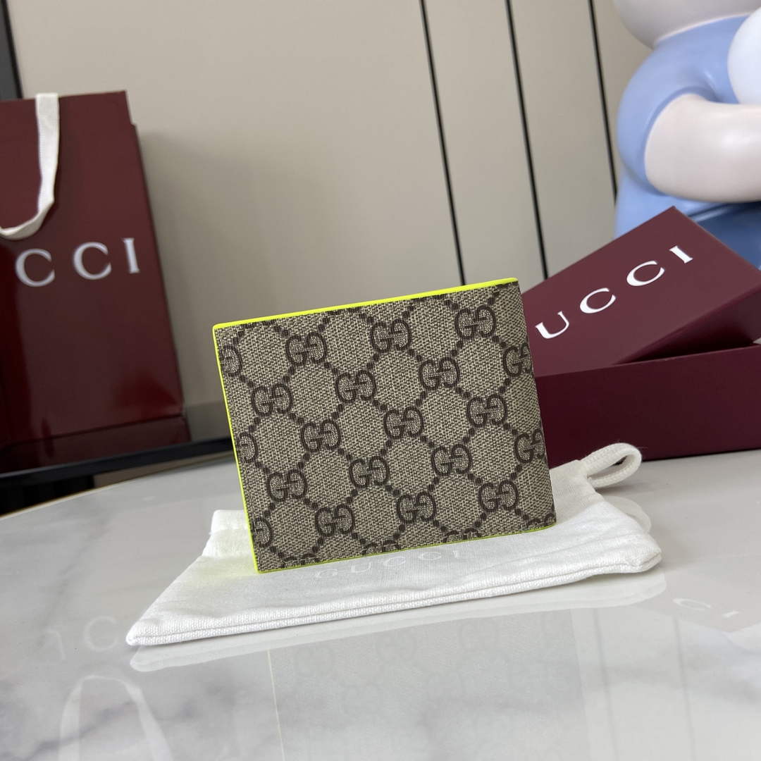 Gucci Acid green interior GG bi-fold wallet 768243