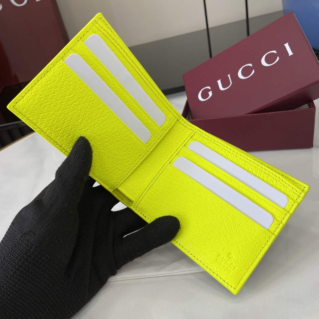 Gucci Acid green interior GG bi-fold wallet 768243