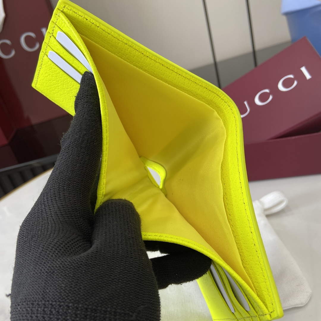 Gucci Acid green interior GG bi-fold wallet 768243