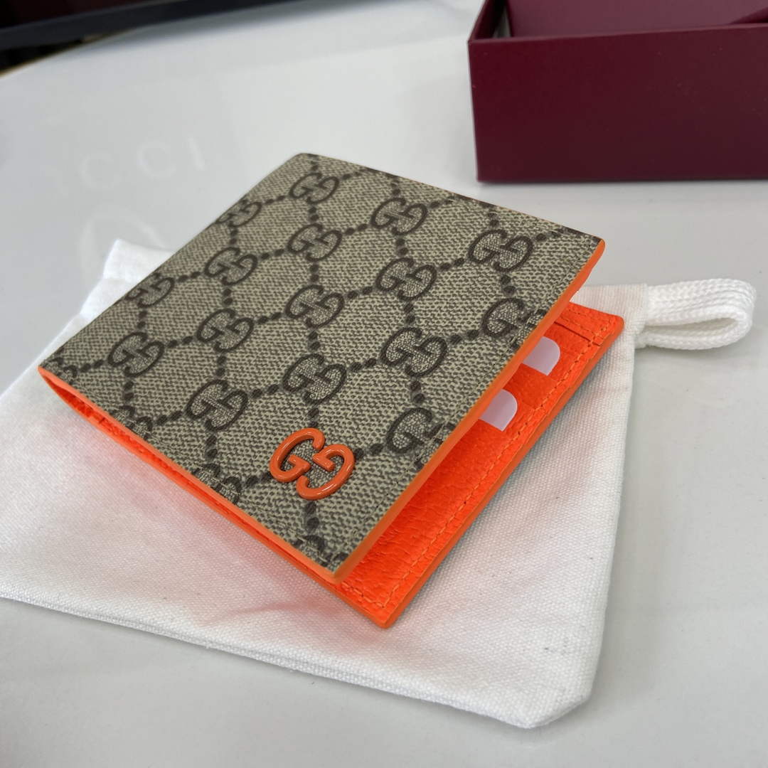 Gucci Orange interior GG bi-fold wallet 768243