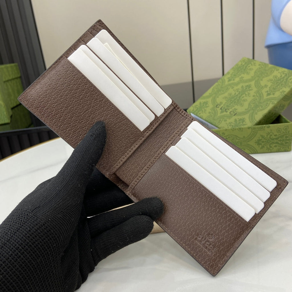 Gucci Brown interior GG bi-fold wallet 768243