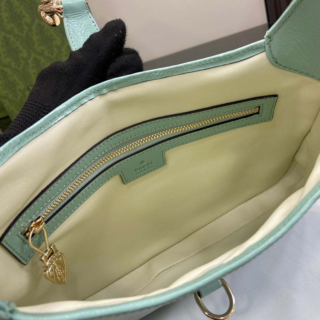 Gucci Jackie small shoulder bag in light blue patent leather 782849