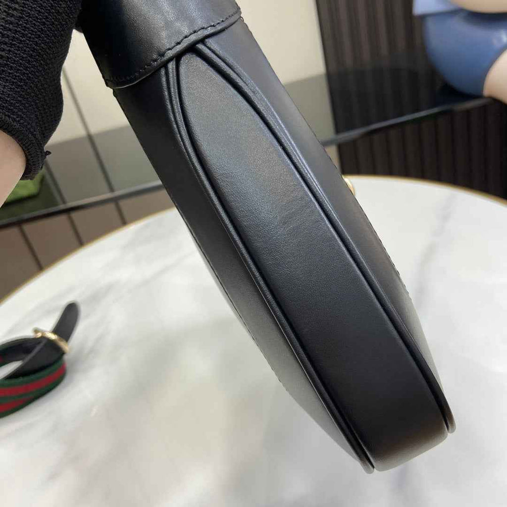 Gucci Jackie small shoulder bag in black leather 782849