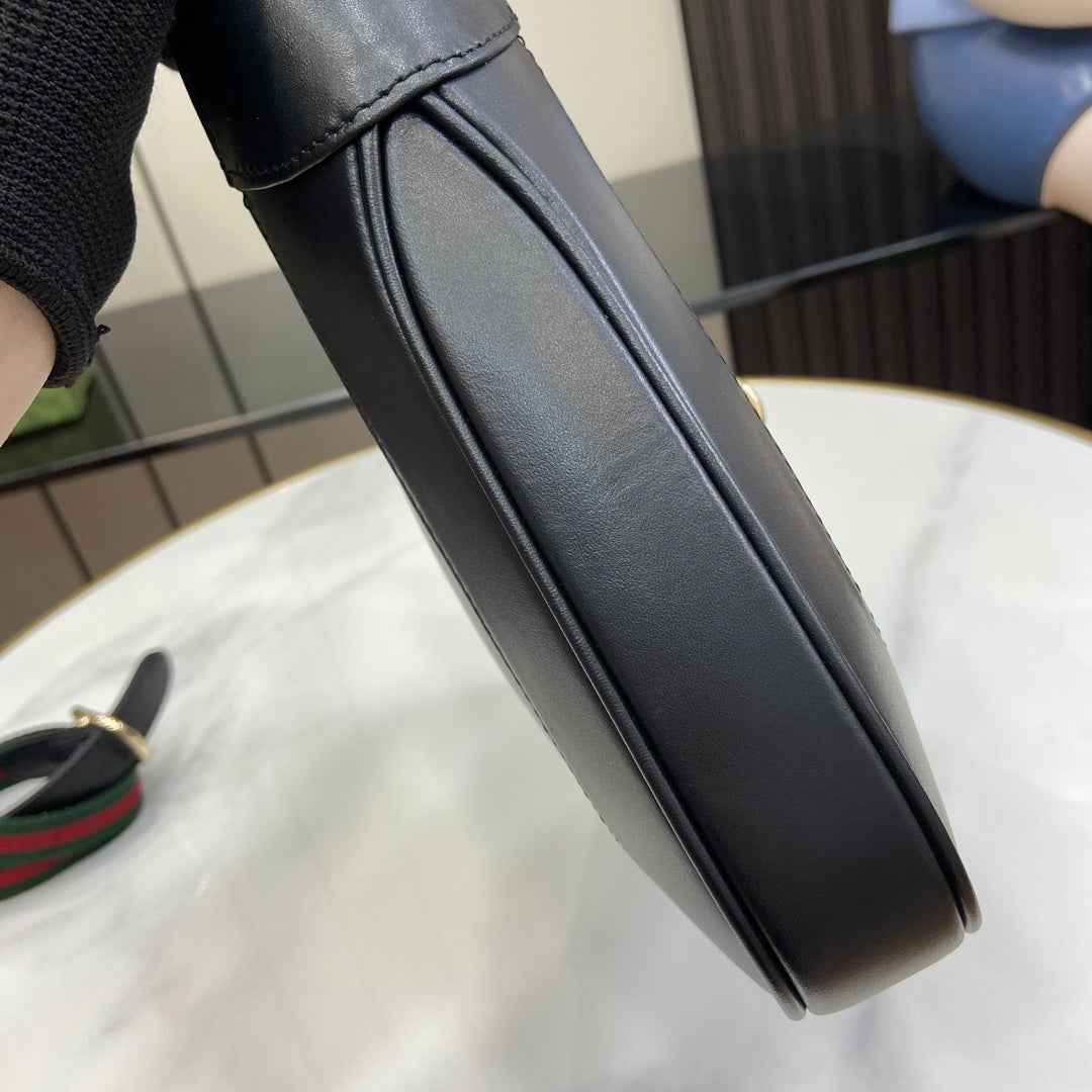 Gucci Jackie small shoulder bag in black leather 782849