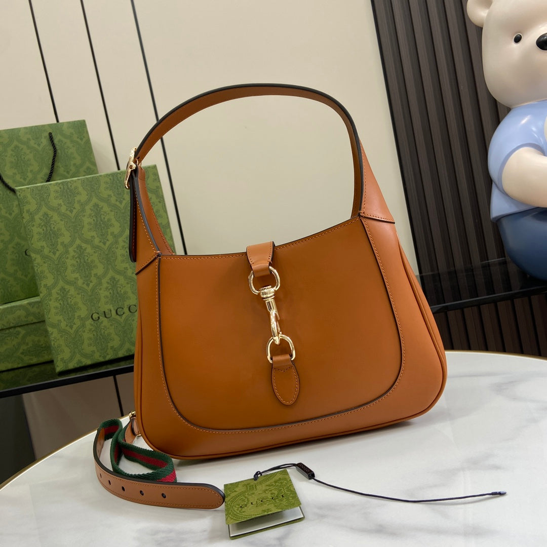 Gucci Jackie small shoulder bag in tan leather 782849