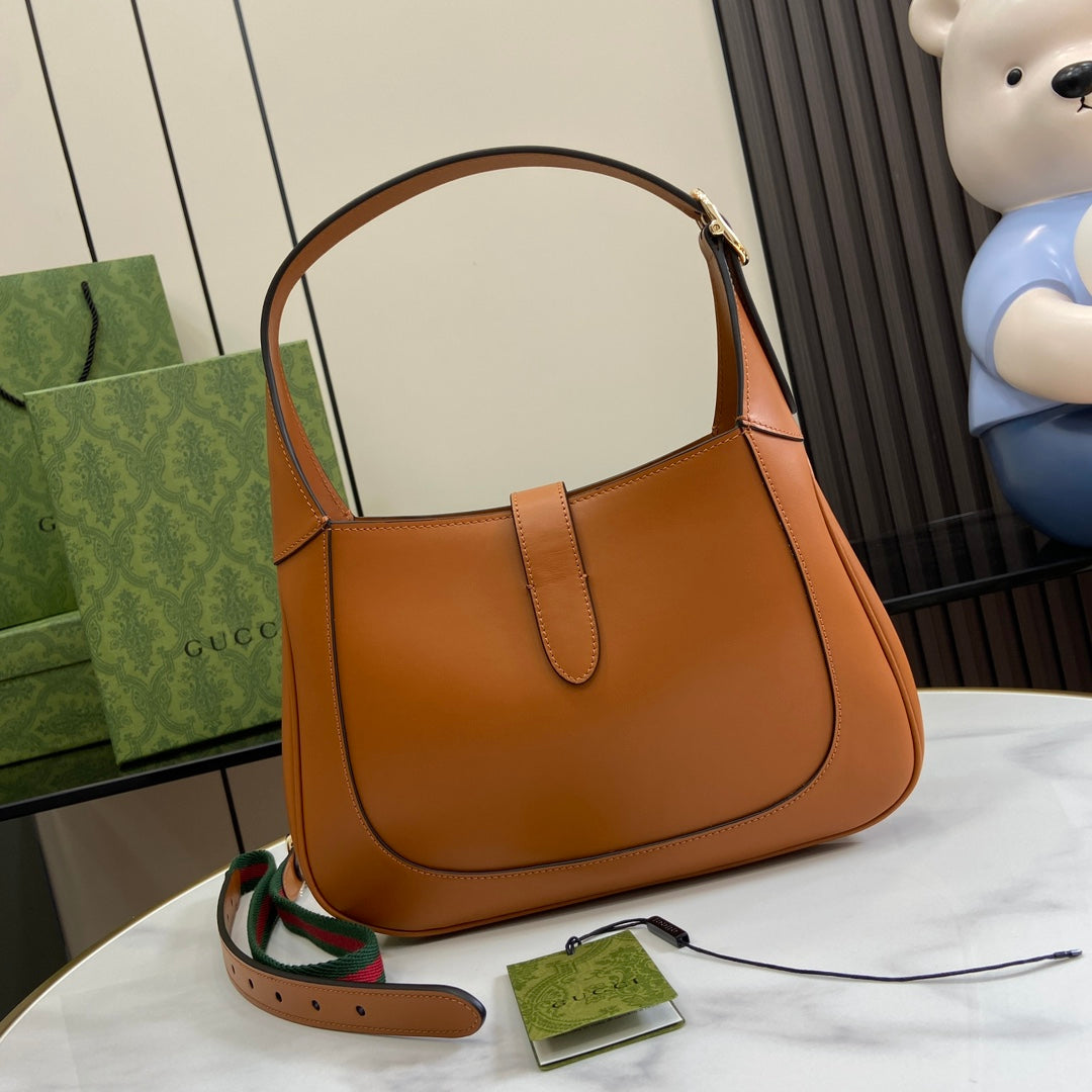 Gucci Jackie small shoulder bag in tan leather 782849