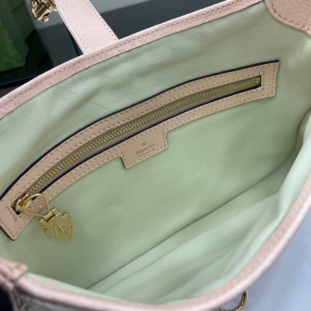 Gucci Jackie small shoulder bag in light pink patent leather 782849