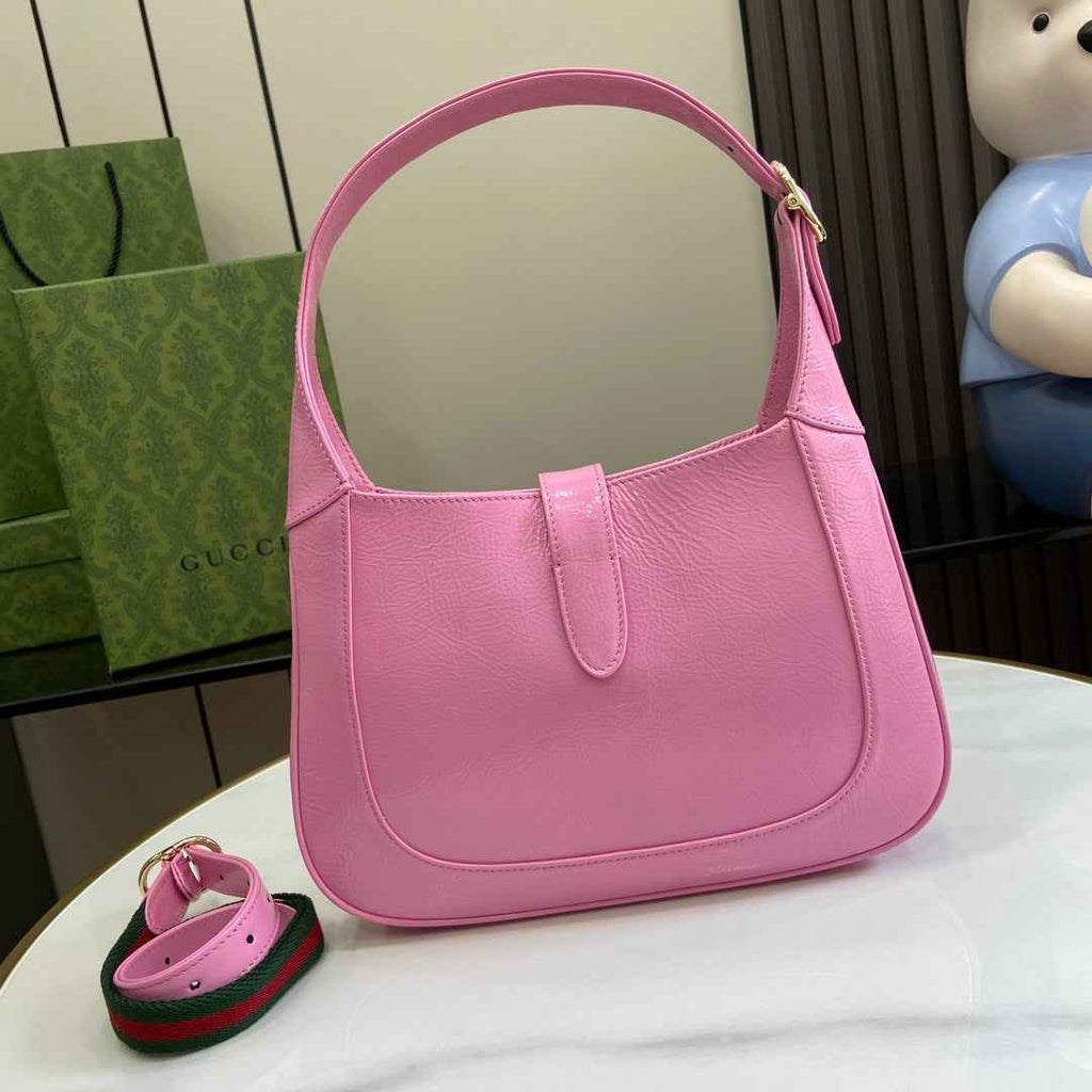 Gucci Jackie small shoulder bag in pink patent leather 782849