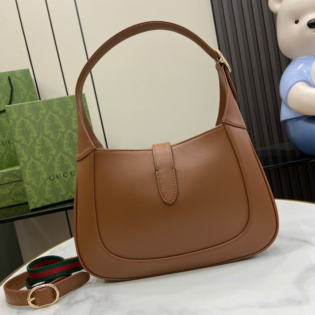 Gucci Jackie small shoulder bag in brown leather 782849