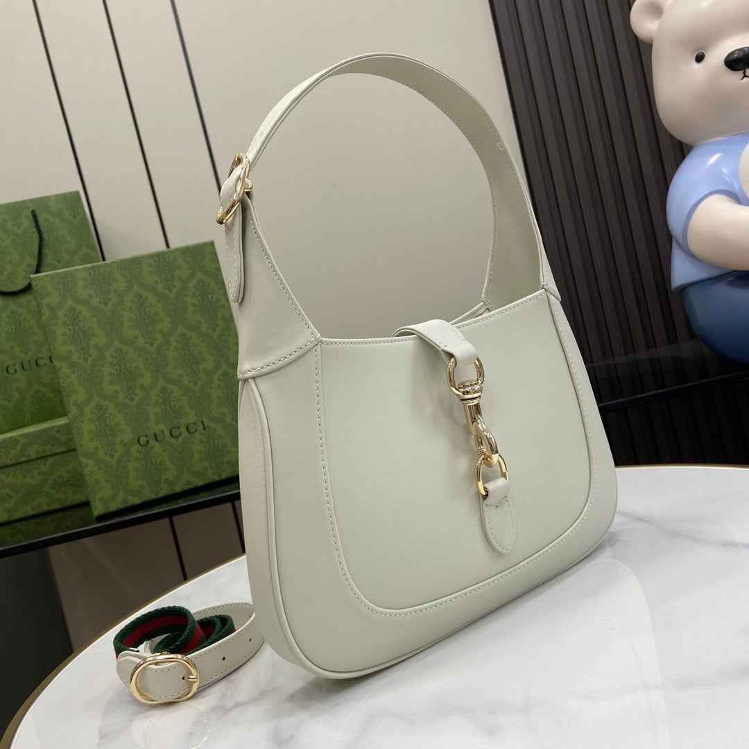 Gucci Jackie small shoulder bag in beige leather 782849
