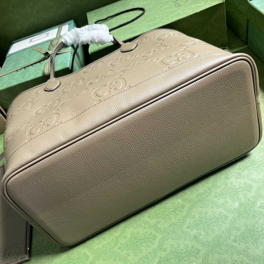 Gucci Jumbo GG large tote bag in taupe leather 726755