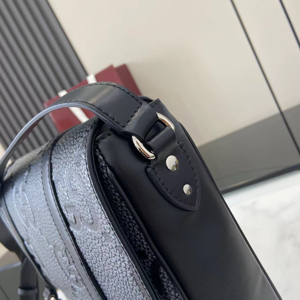 Gucci Jumbo GG medium messenger bag 760234 in gray leather