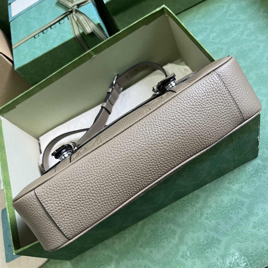 Gucci Jumbo GG medium messenger bag 760234 in beige leather