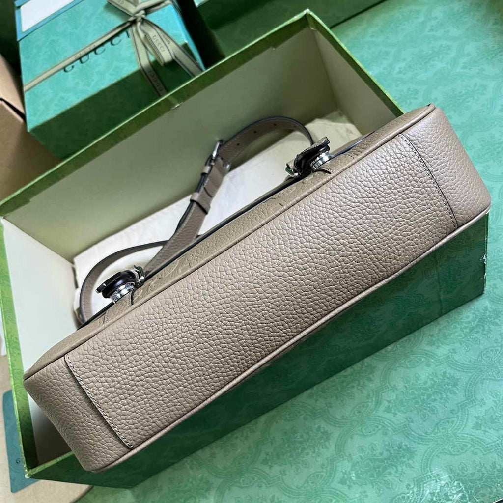 Gucci Jumbo GG medium messenger bag 760234 in beige leather