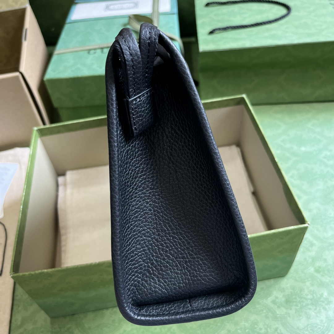 Gucci Jumbo GG pouch in black leather 739490 In Black leather
