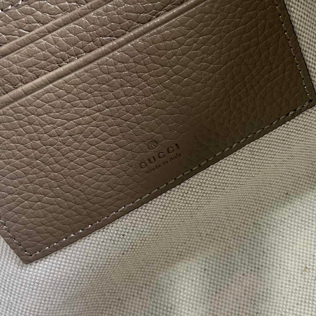 Gucci Jumbo GG pouch in black leather 739490 In Beige leather