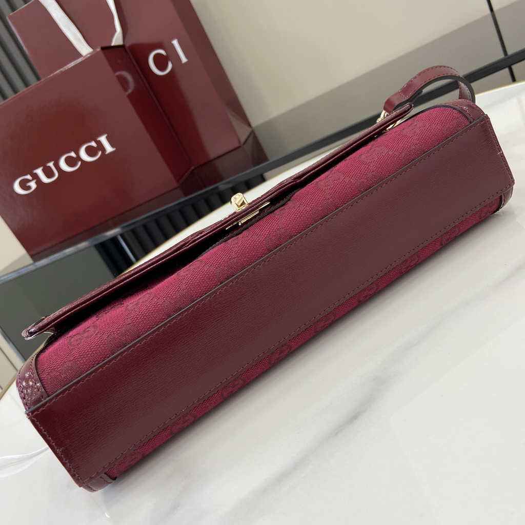 Gucci Luce small shoulder bag 786027 in red Original GG canvas