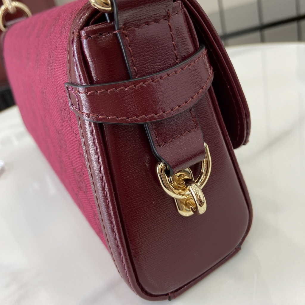 Gucci Luce small shoulder bag 786027 in red Original GG canvas