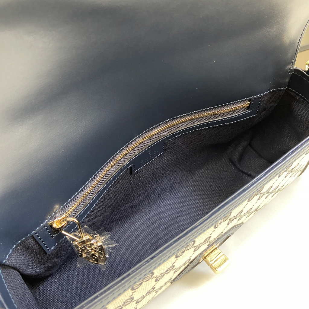 Gucci Luce small shoulder bag 786027 in black Original GG canvas