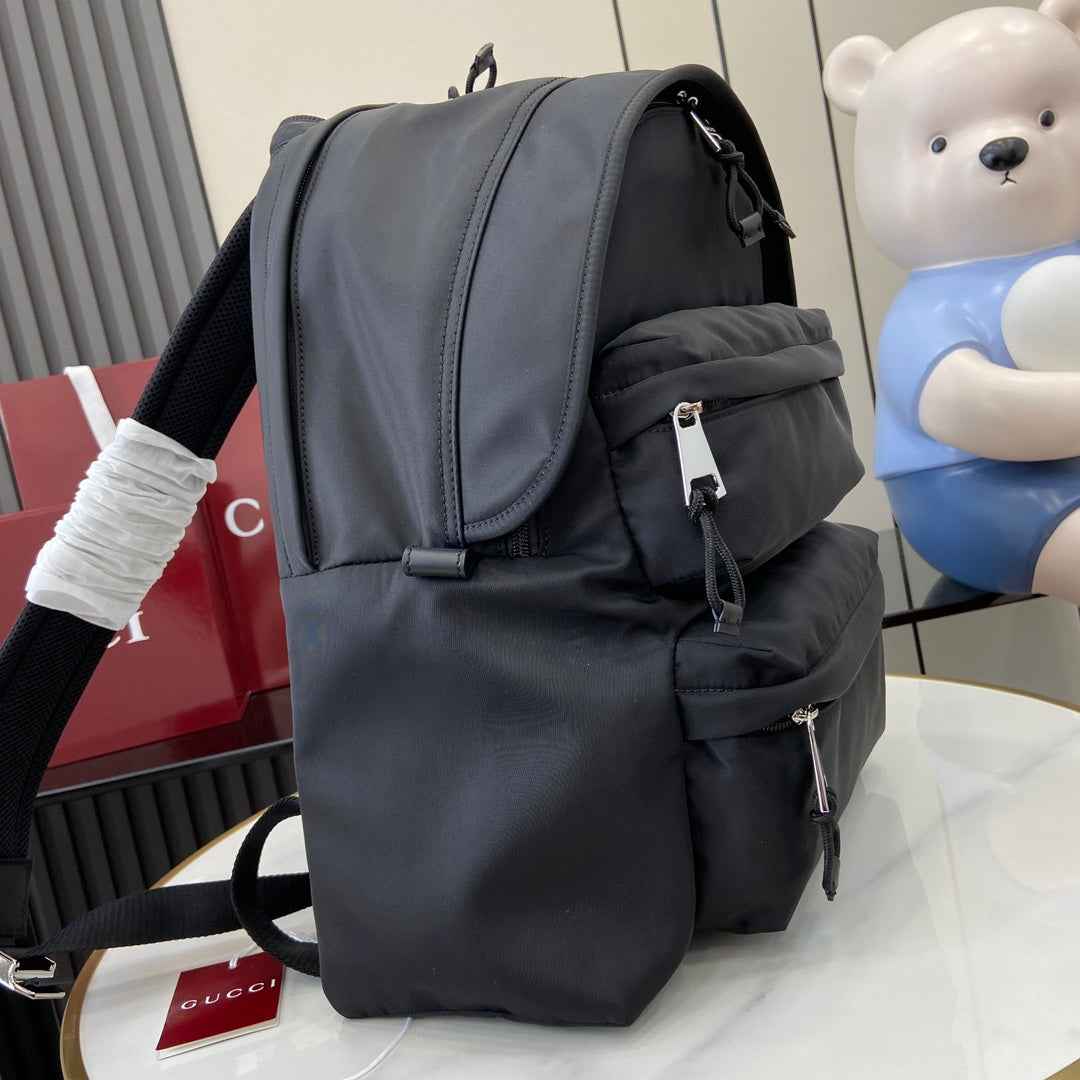 Gucci Medium backpack with Gucci logo 800265 in Black nylon