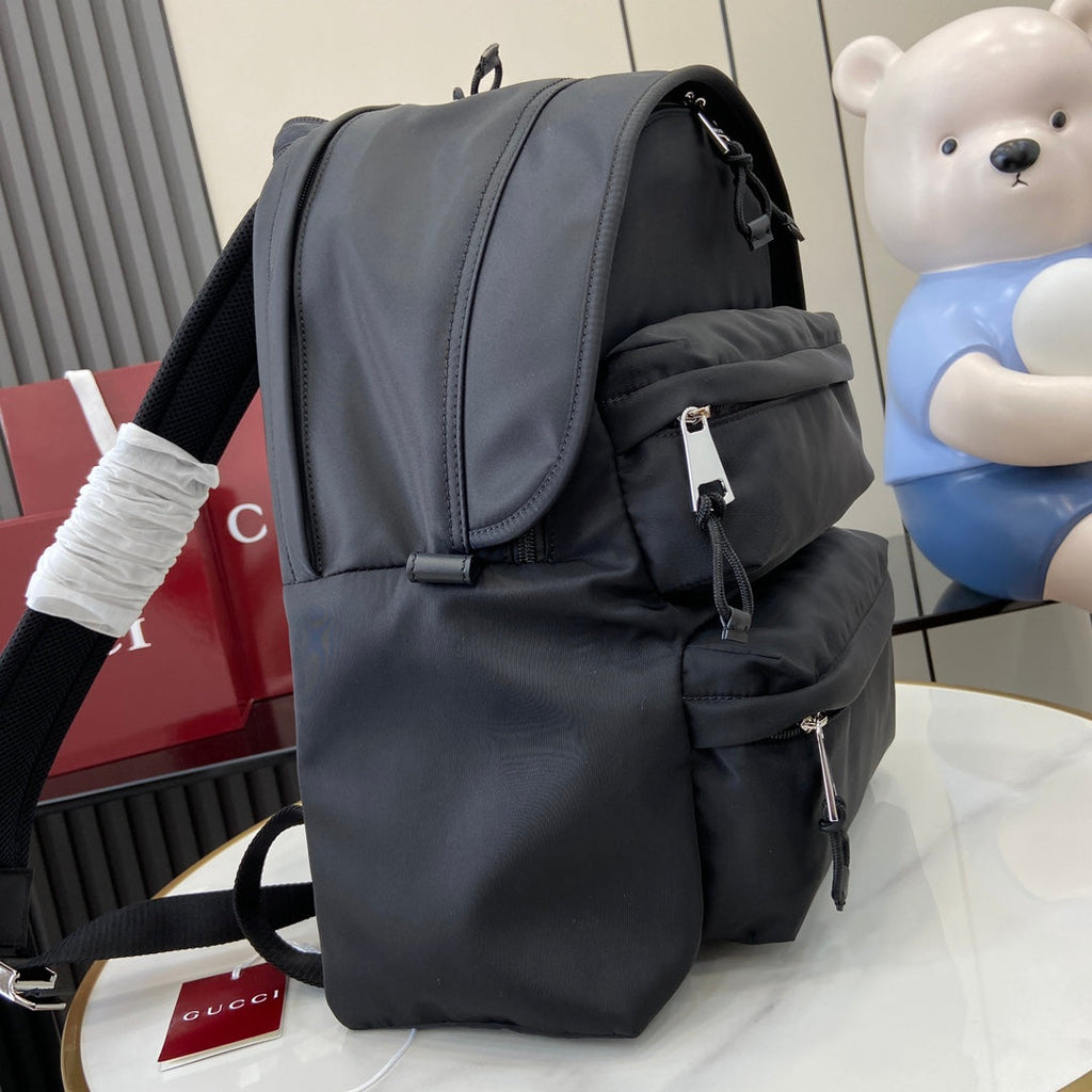 Gucci Medium backpack with Gucci logo 800265 in Black nylon