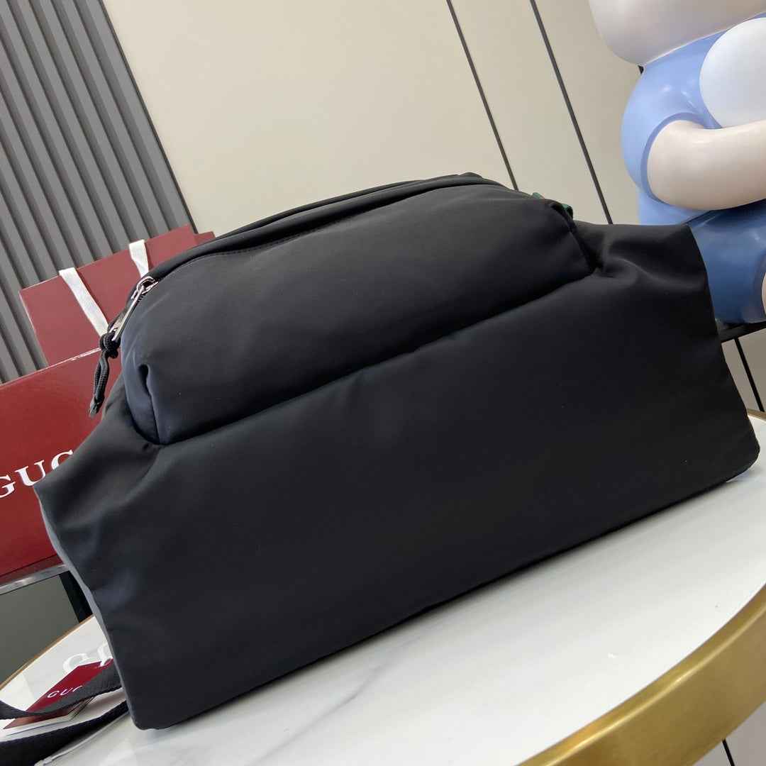 Gucci Medium backpack with Gucci logo 800265 in Black nylon