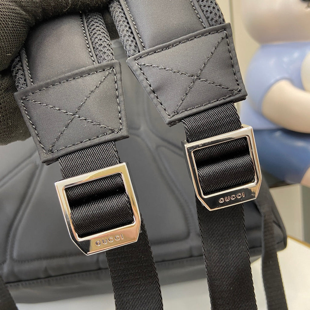 Gucci Medium backpack with Gucci logo 800265 in Black nylon